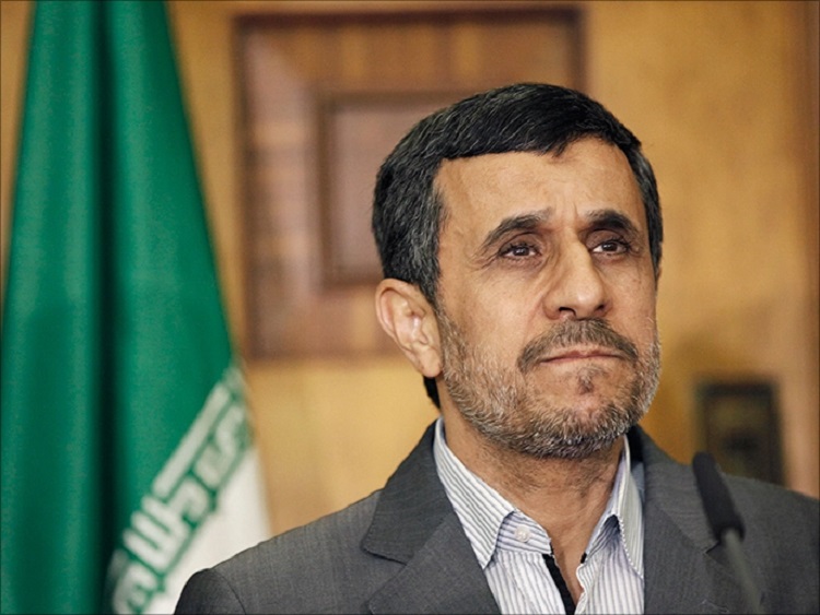 الرئيس الإيراني السابق محمود أحمدي نجاد