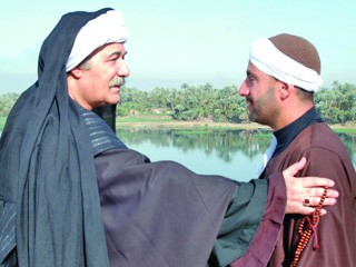 لعب محمود ياسين أدواراً مميزة في السينما بجانب الأجيال التالية من النجوم