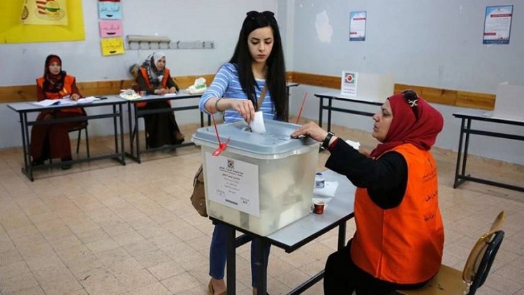 تشكل هذه الانتخابات بارقة أمل للشباب