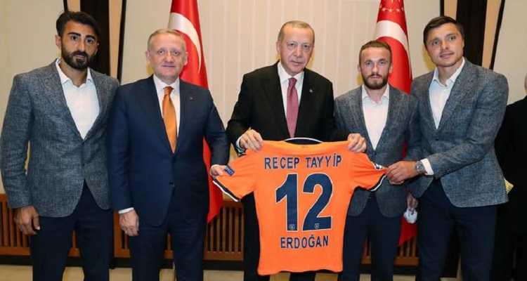 قميص يحمل اسم أردوغان