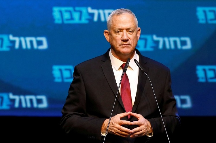 القيادة الفلسطينية ترى في غانتس الوزير الكبير والوحيد في حكومة اليمين الحالية المستعدّ للإصغاء إلى هذه التحذيرات