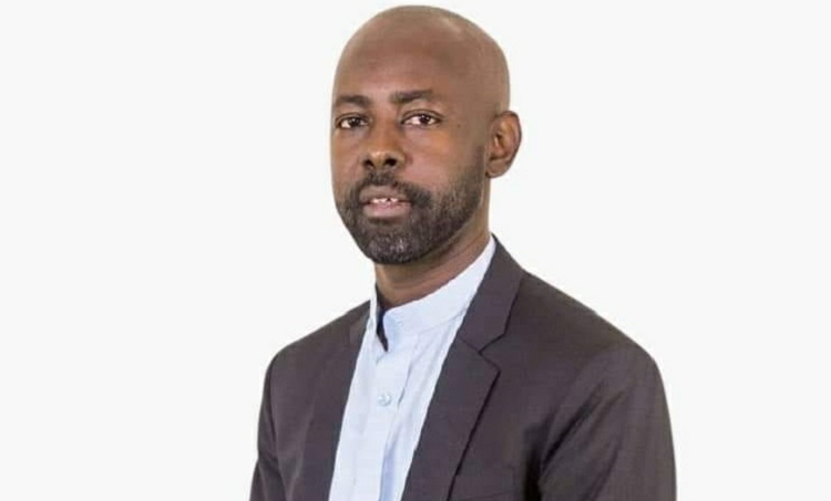 نائب رئيس تحرير صحيفة الجماهير السودانية، عباس محمد