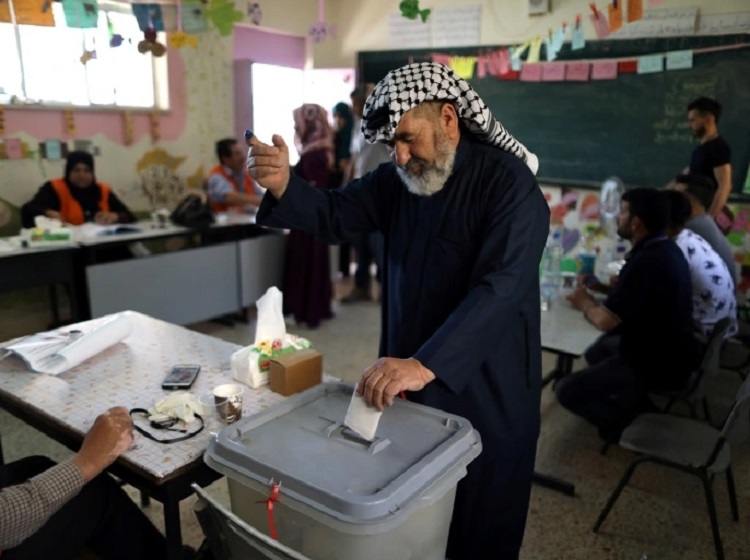 حرمت حركة حماس الإسلامية المواطنين في غزة من حقوقهم الدستورية في المشاركة في الانتخابات المحلية