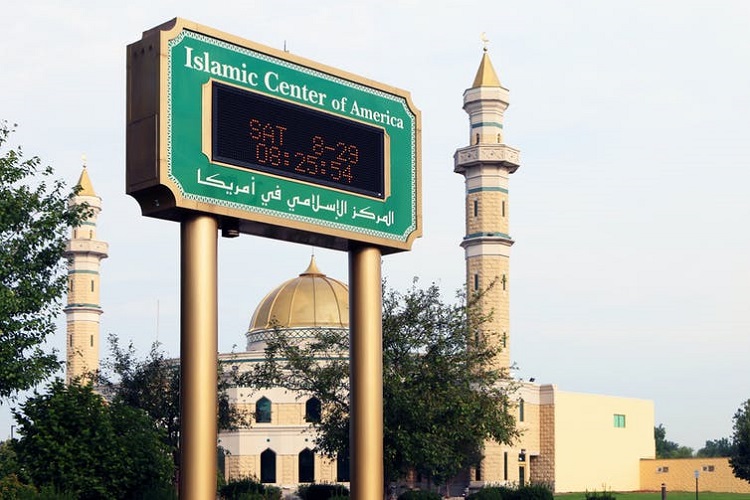 يعيش المسلمون الأمريكيون بشكل رئيس في المدن الكبرى