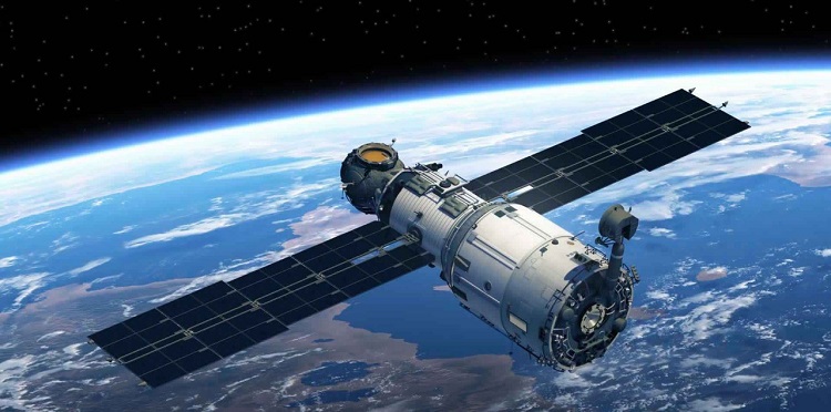 بناء القمر الصناعي "MBZ-Sat"
