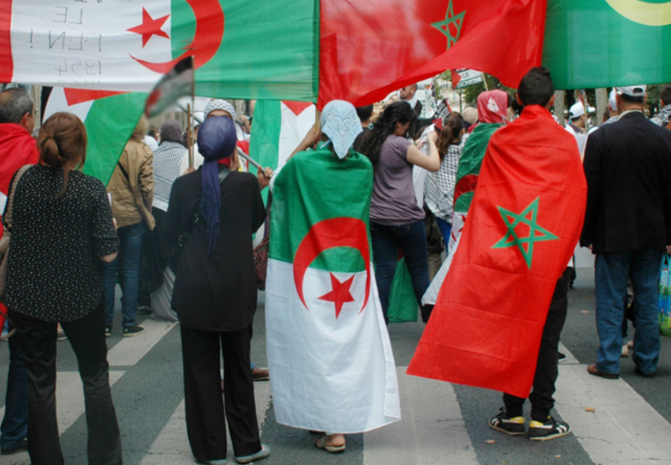 غرب الجزائر.. شرق المغرب: حكاية عائلة فرّقتها السياسة