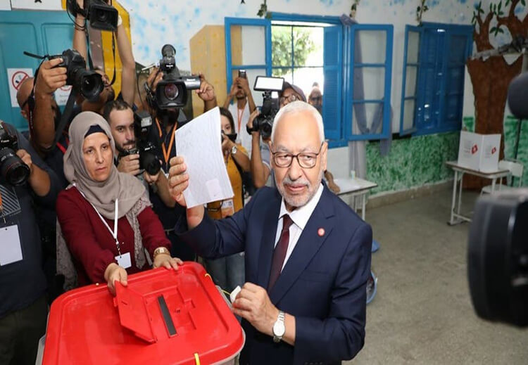 حركة النهضة تتراجع.. وتصطدم بجدار العزلة