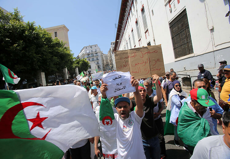 الجزائريون يلوّحون باتخاذ هذه الإجراءات التصعيدية