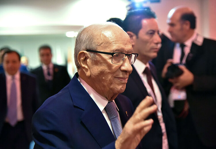 تونس على موعد مع أزمة سياسية جديدة..