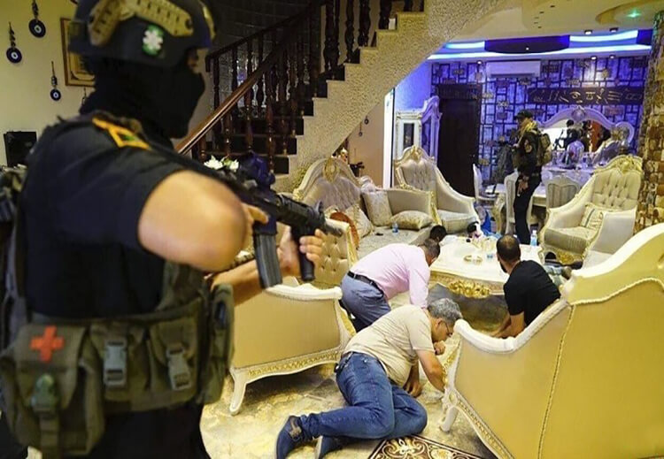 زعيم أكبر مافيا للمخدرات والدعارة في العراق بقبضة الأمن.. بالصور
