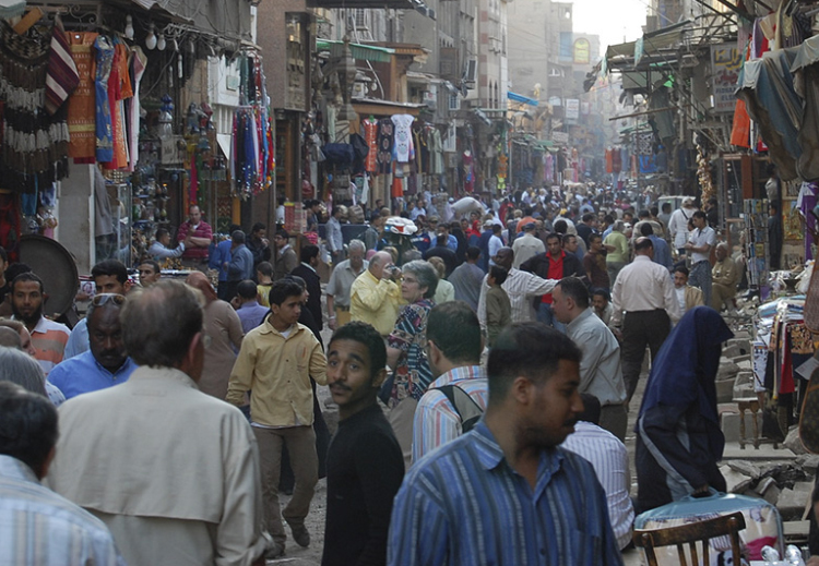 المصريون يشاهدون مباشرة كيف قفز نادر منتحراً من برج القاهرة