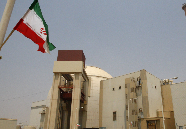 إيران النووية تهدد الوضع البشري