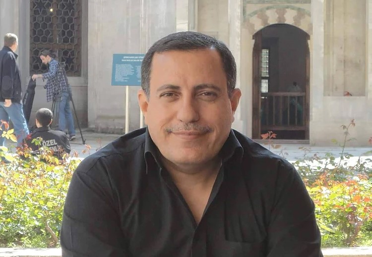 الأكاديمي والكاتب أحمد جميل عزم