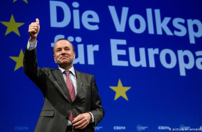 مرشّح الحزب الشعبي الأوروبي لرئاسة المفوضية الأوروبية، الألماني مانفريد فيبر