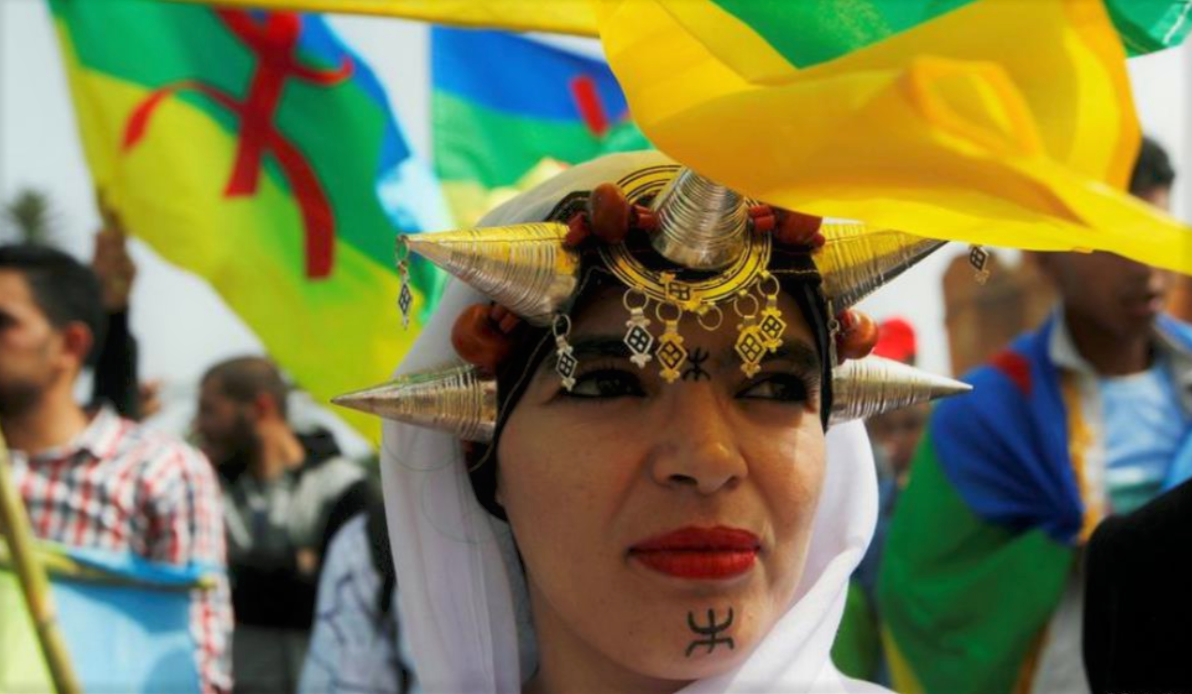 يطالب نشطاء الحركة الأمازيغية بدولة علمانية على خلاف المشروع الإسلامي