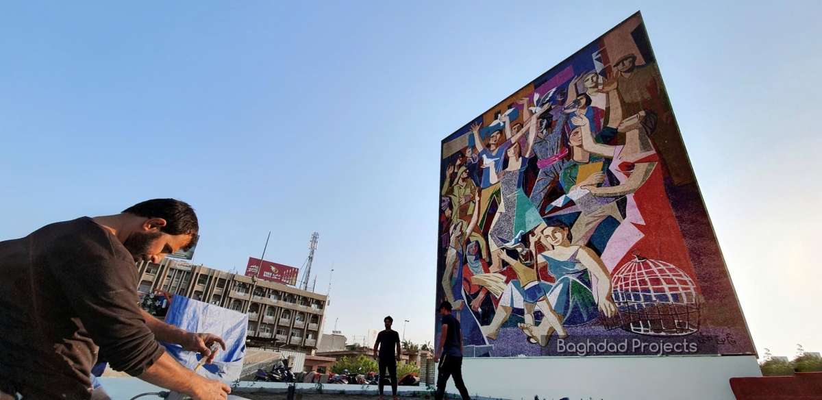إنقاذ جدارية فائق حسن