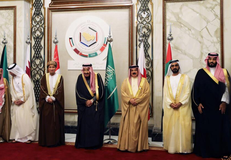 "قمة الرياض": أمن دول الخليج لا يتجزأ... لكن ماذا عن قطر؟