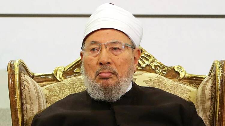 أبرز من اتهم سيد قطب بتكفير المسلمين يوسف القرضاوي نفسه