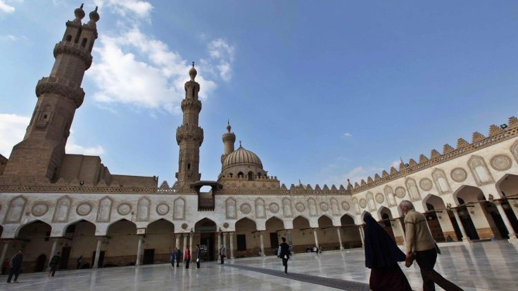 صادر الأزهر أغلب كتبه