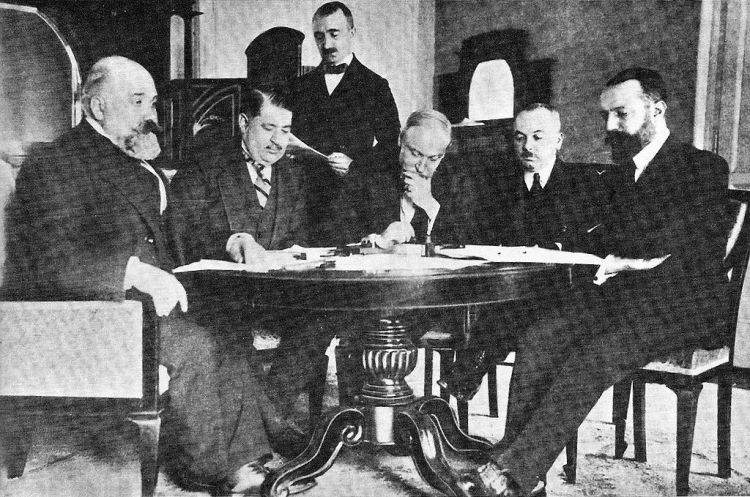 المبعوثون الطليان والأتراك في لوزان 1923