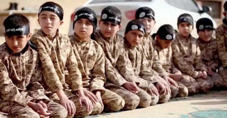 تجنيد الأطفال