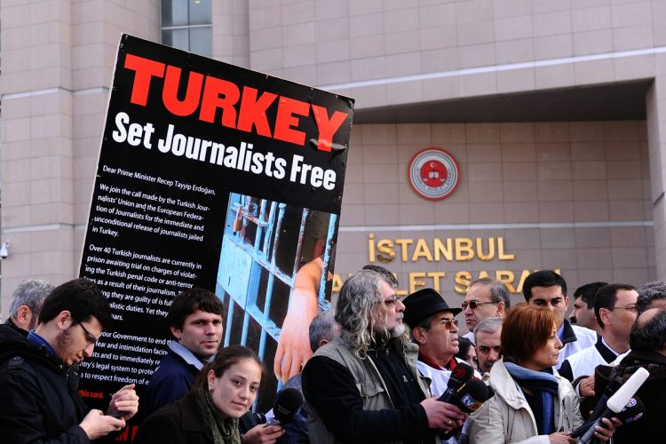 في عهد رئاسة أردوغان تراجعت الحريات العامة والسياسية بصورة كبيرة