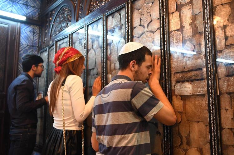 مراسم الحج اليهودي إلى جزيرة جربة التونسية