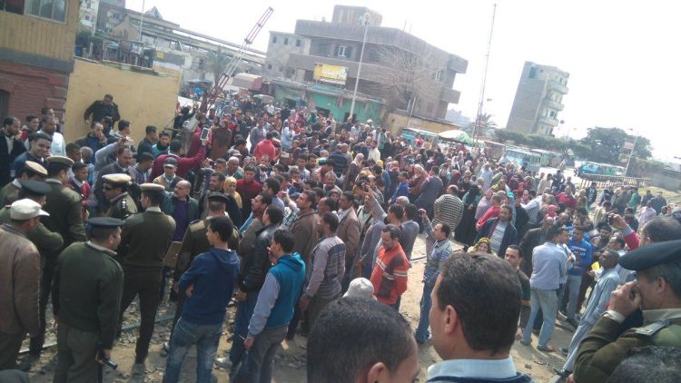 تطالب الشعوب بحقوقها السياسية والمدنية ويسلبها رأس المال المتوحّش الحقوق