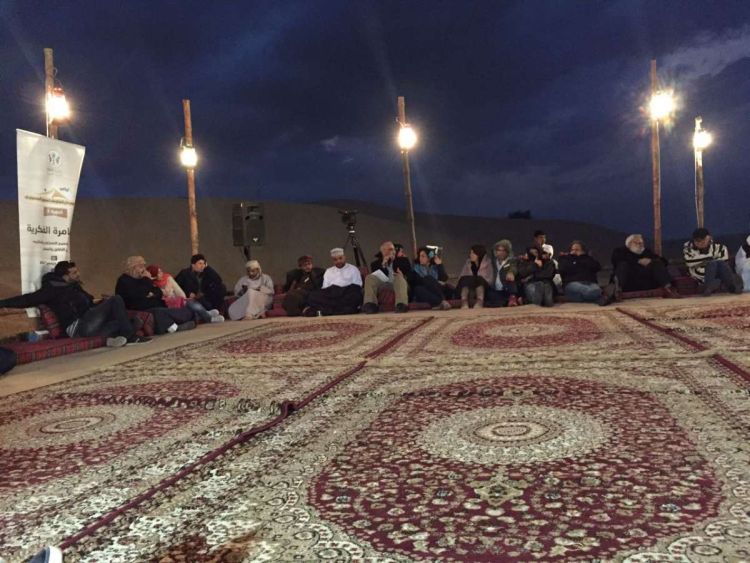 "المسرح الصحراوي" أجابت عن سؤال الهوية، عبر تبنّيها شكلاً مسرحياً يتجاوز "نموذج" الشكل المسرحي الغربي