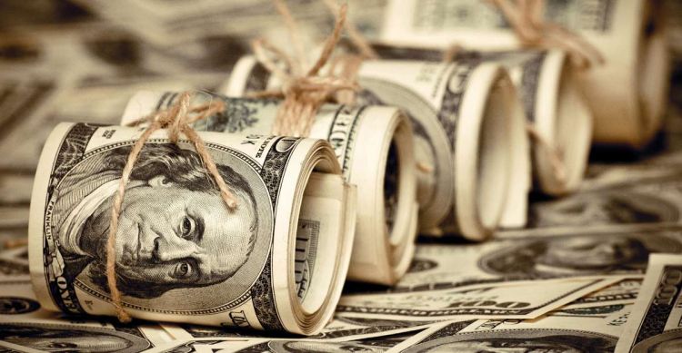 سيطرة الشقّ الاقتصادي في العولمة، جعل غالبية تعريفاتها مرتبطة بهذا الشقّ