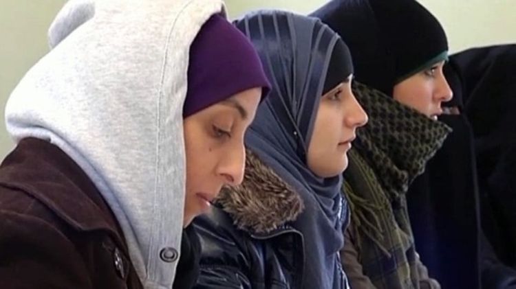 يخلق "الحجاب voile" بانتظام خلافات في فرنسا