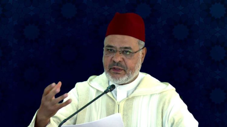 رئيس الاتحاد العالمي لعلماء المسلمين يشجع على العنف ضد النساء