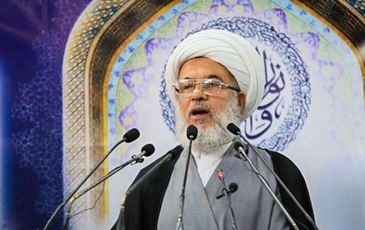 الشيخ عبدالمهدي الكربلائي ممثل مرجعية السيستاني في خطبة صلاة الجمعة بالصحن الحسيني في كربلاء