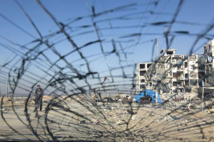 المدينة تعاني الحصار ومهددة بالقصف بأيّة لحظة