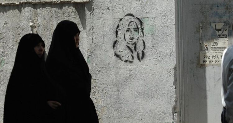 ارتبطت الصحوة بانتشار مظاهر دينية مثل الحجاب