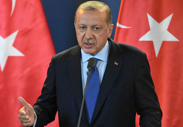أردوغان والإقامة الصعبة بين المعسكرَين