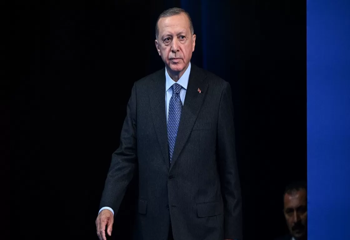  أردوغان يرفع راتبه الشهري... أرقام صادمة للعجز في البنك المركزي التركي