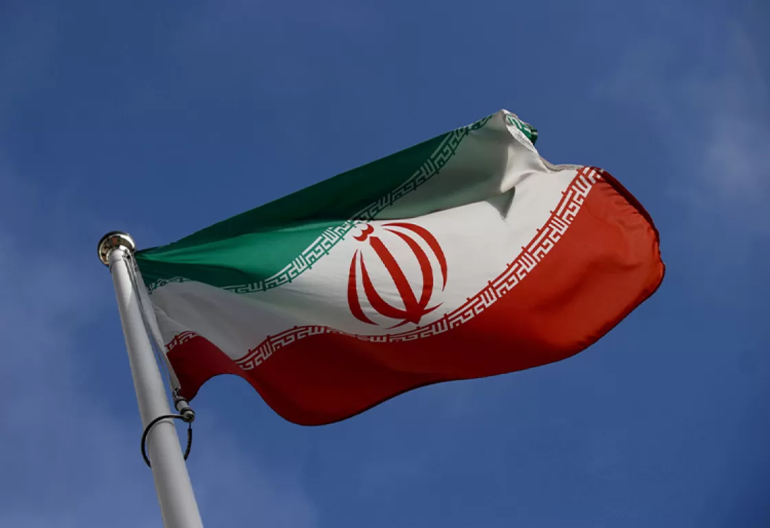 العالم يفكر بعقل قلق تجاه إيران... لماذا؟