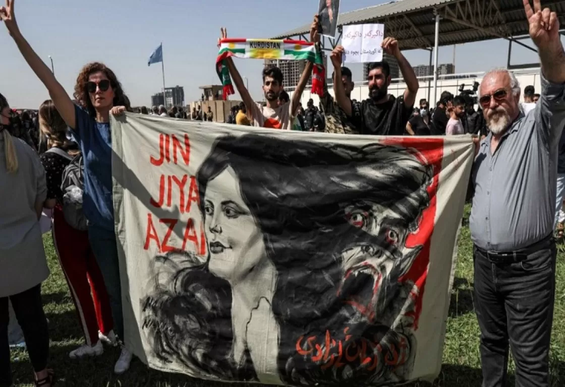 لماذا لا يتحمس الجمهور العربي لثورة الحجاب الإيرانية؟