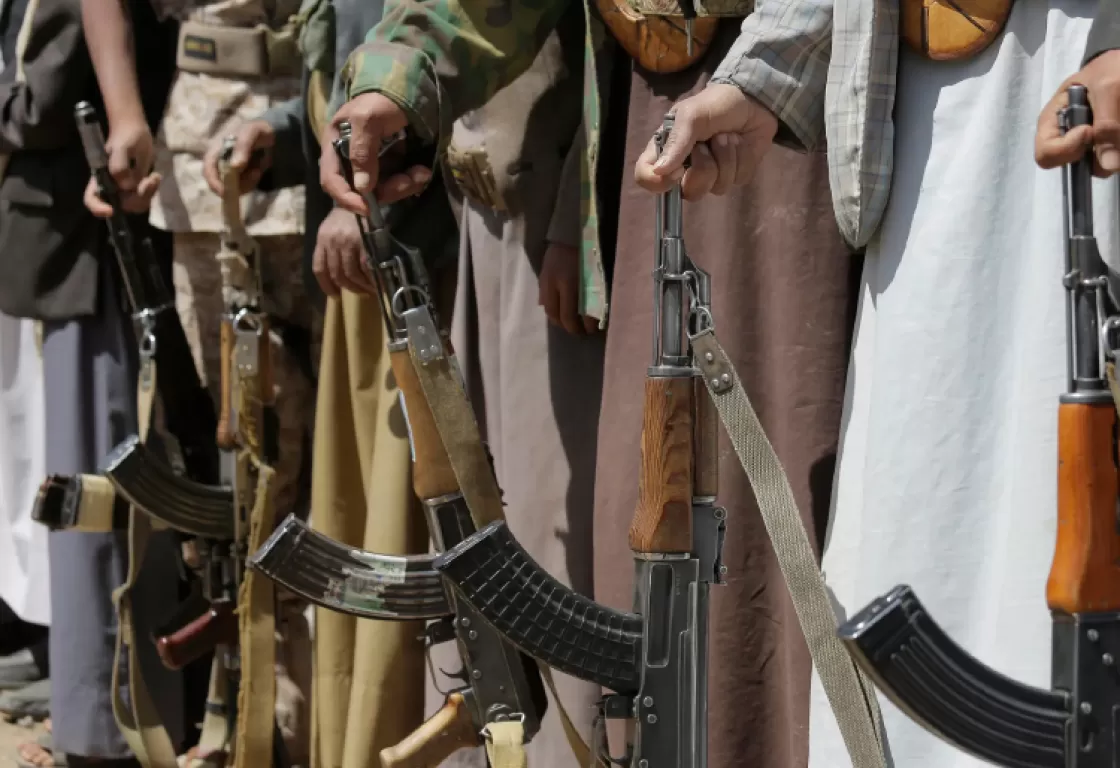 اليمن... مفاوضات السلام تصطدم بإمداد الحوثيين بالأسلحة