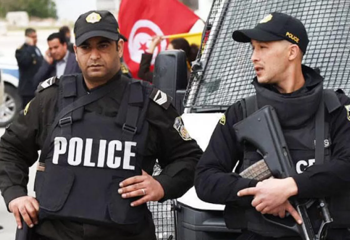الأمن التونسي يعتقل مهندس صفقات الإخوان ومدير محطة إذاعية