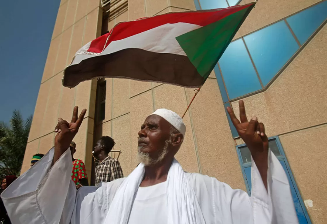 الإسلاميون في السودان يراهنون على ورقة الشارع لإجهاض فرص التسوية