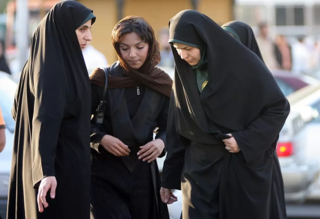  لعدم الالتزام بالحجاب الإجباري... النظام الإيراني يغلق العديد من المقاهي والصالات الرياضية
