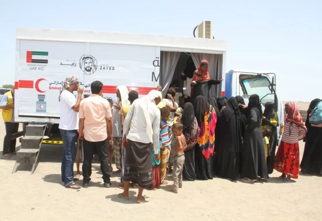 العيادات الإماراتية المتنقلة تخفف معاناة اليمنيين
