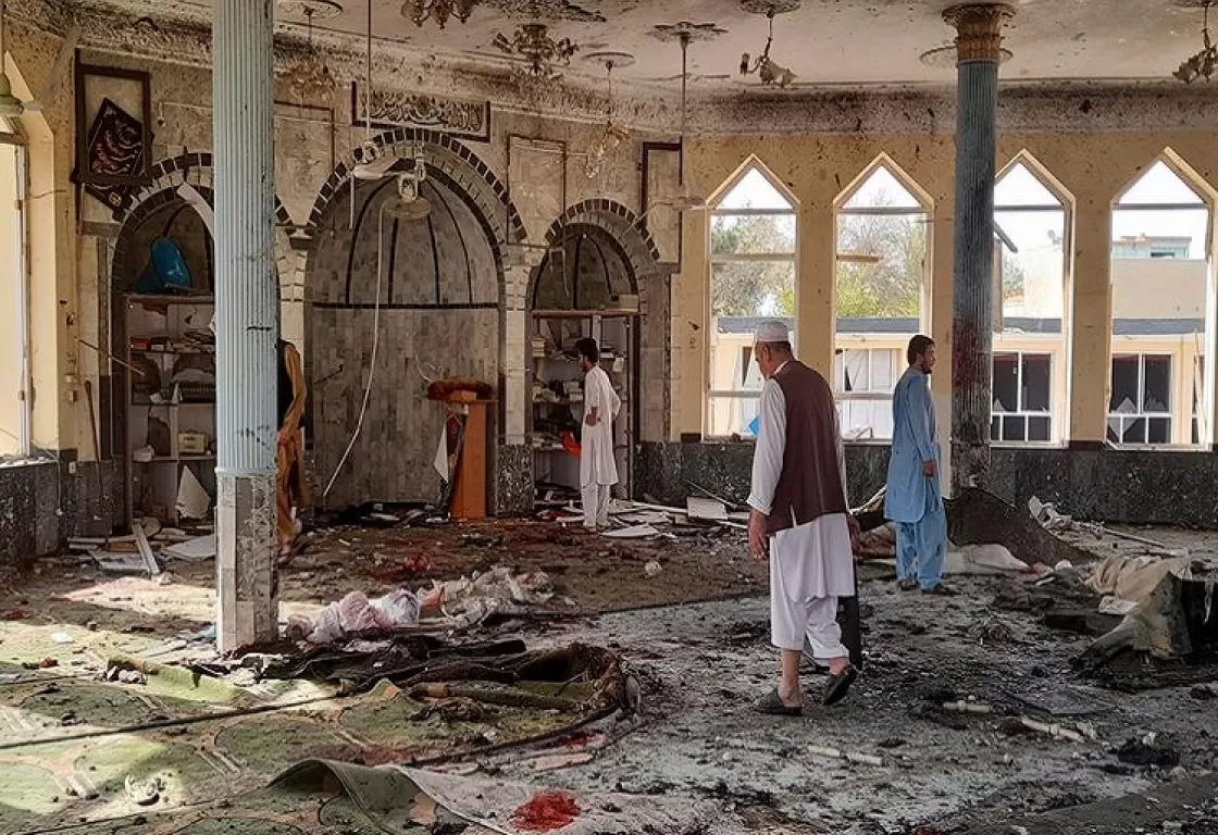 تفجير انتحاري بمسجد للأقلية الشيعية في أفغانستان يودي بحياة (7) أشخاص