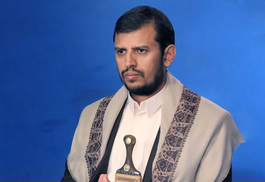 هكذا يسترضي زعيم ميليشيات الحوثي الإرهابية أسياده