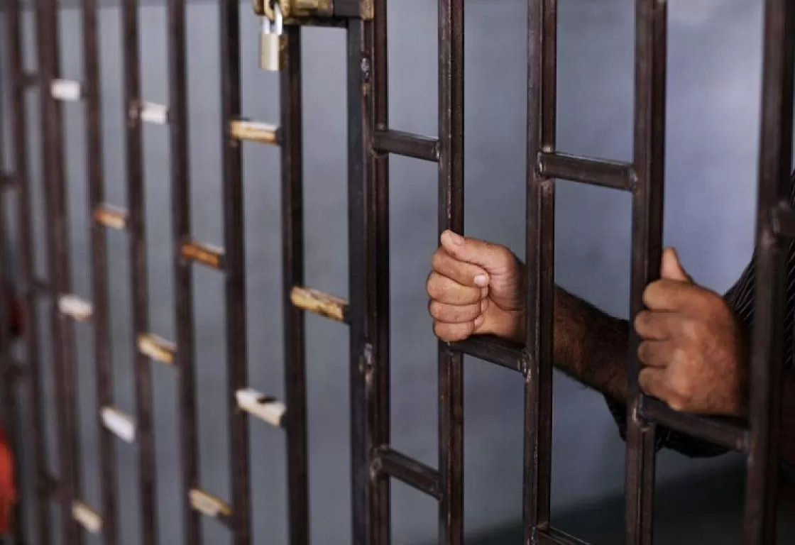 قصص من سجون الحوثيين: أرقام وحالات إنسانية تكشف حجم الكارثة 