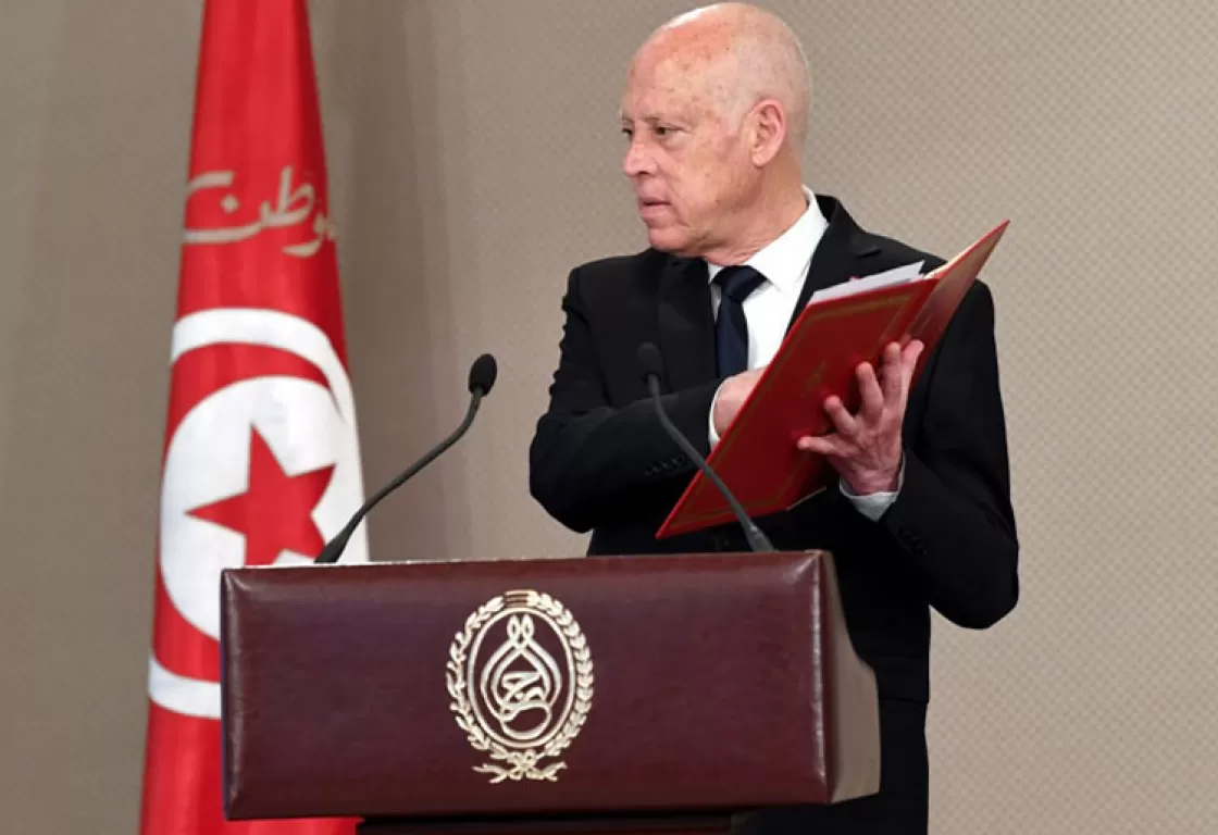 هل ينهي الصراع بين سعيد والنهضة حقبة الإخوان في تونس؟