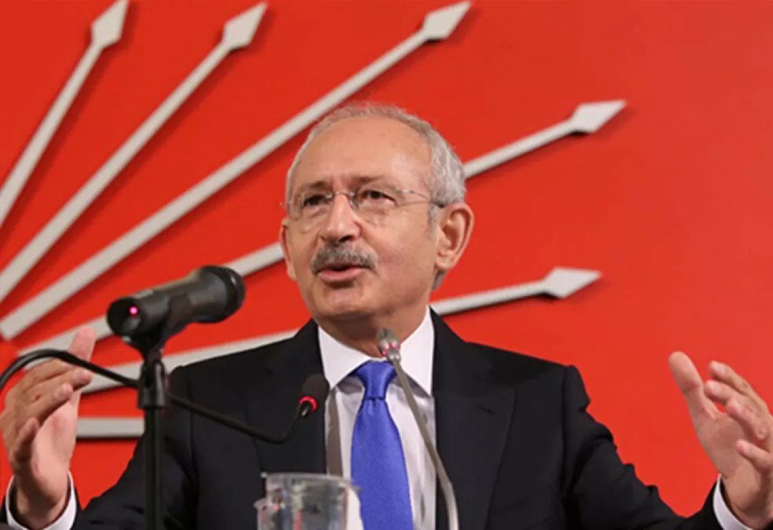 أكبر حزب معارض في تركيا يطلق حملة لترحيل السوريين