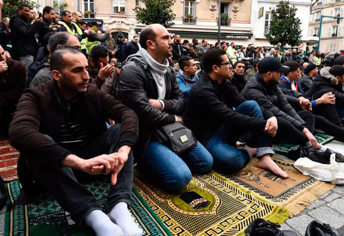 "الإسلام والجمهورية والعالم": هل تعادي فرنسا المسلمين؟ "الإسلام والجمهورية والعالم": هل تعادي فرنسا المسلمين؟